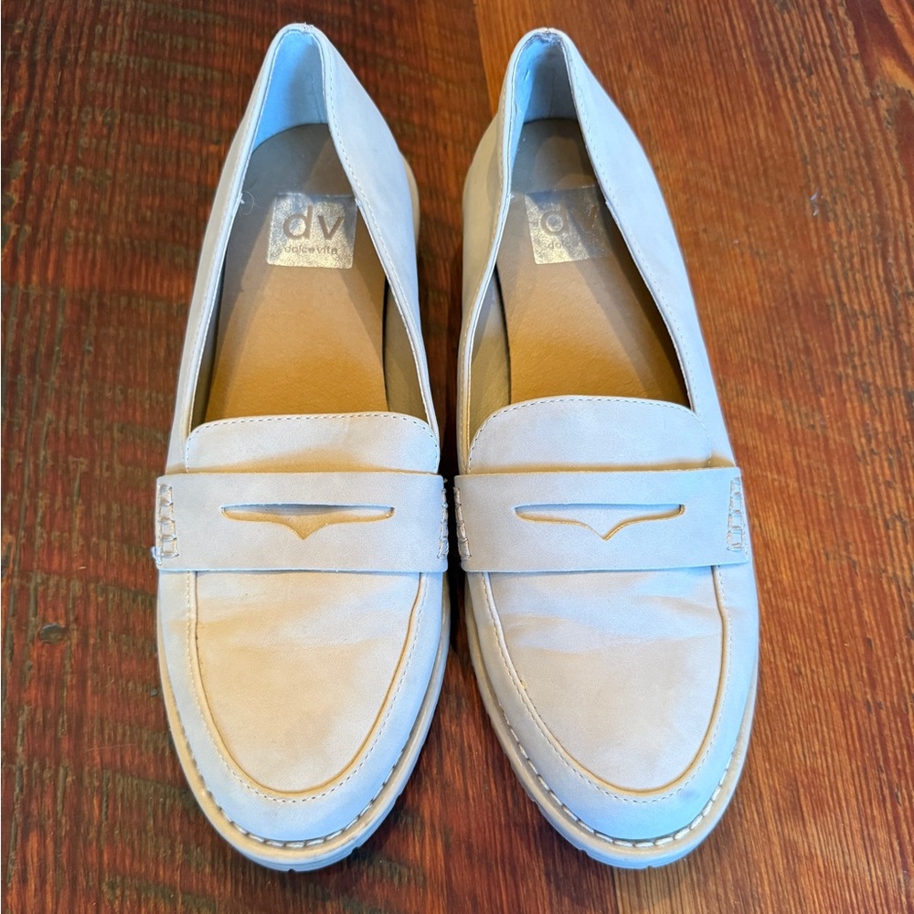 DV by Dolce Vita Women's Beige Carley Loafers